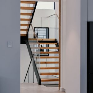 how-to-build-floating-stairs